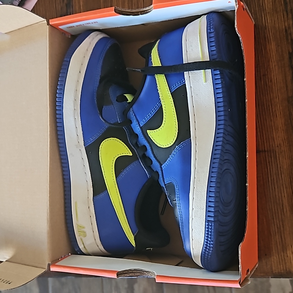 Nike Air Force 1